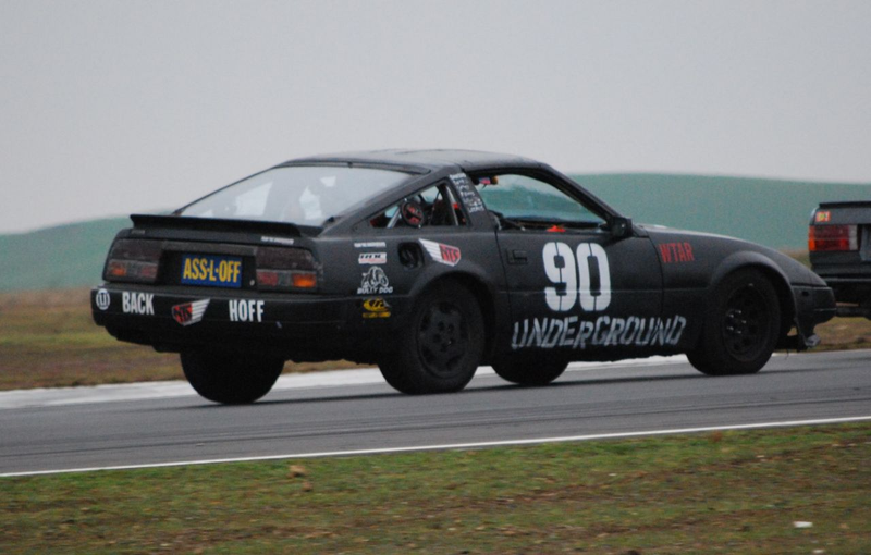 Illustration for article titled 24 Hours Of LeMons Arse Freeze-A-Palooza Über Gallery: Awesome Datsuns, Driven Nissans